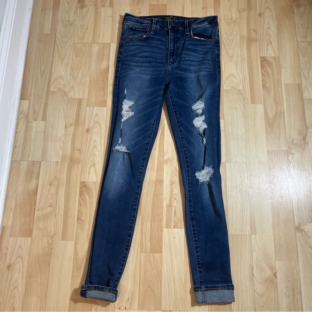 Abercrombie & Fitch Dark Wash Distressed Simone High Rise Super Skinny 2/26
